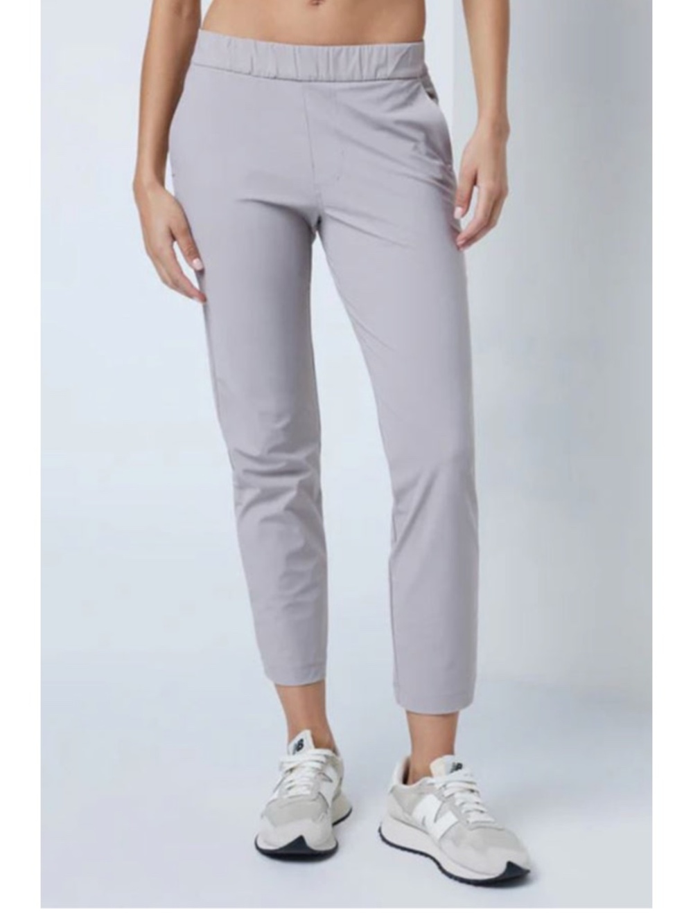 Vuori Women's Light Gray Miles Ankle Pant Medium